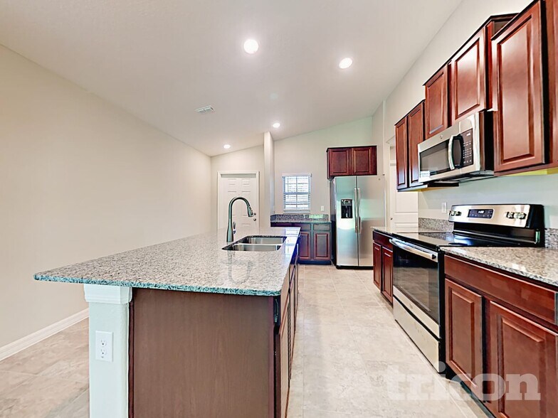 Building Photo - 12739 Lemon Pepper Dr