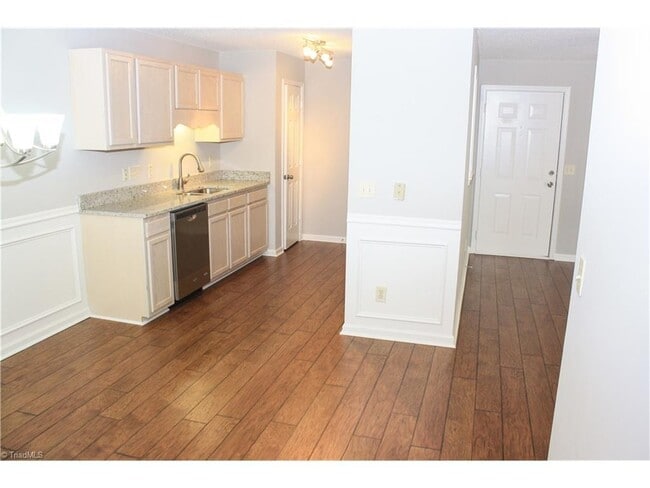 Building Photo - 2616 2C Guyer St