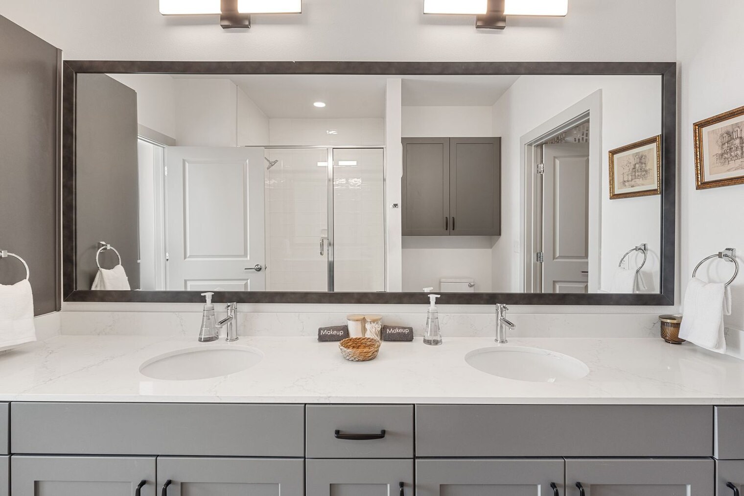 Building Photo - 1301 Leah Ave