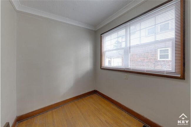 Building Photo - 1608 W Pine St