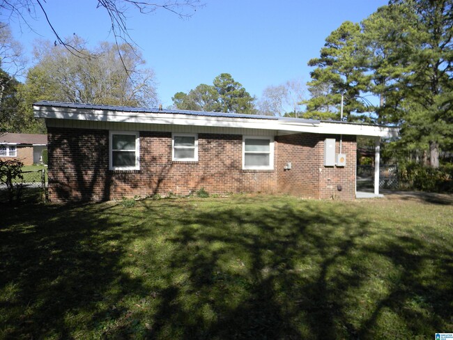 Building Photo - 1201 Rayfield Dr