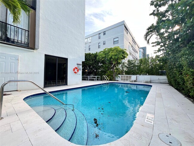 Building Photo - 155 Sunrise Dr