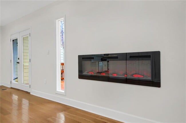 Building Photo - 8 Huntington Pl Dr