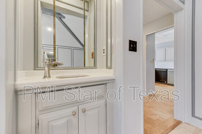 Building Photo - 2801 Hickory Bend Dr