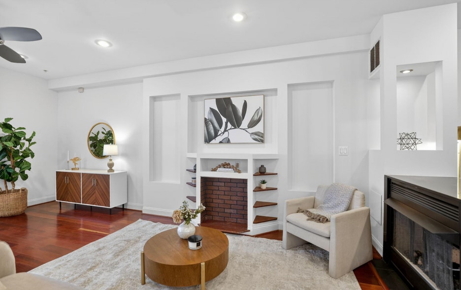Building Photo - 3573 Warder St NW