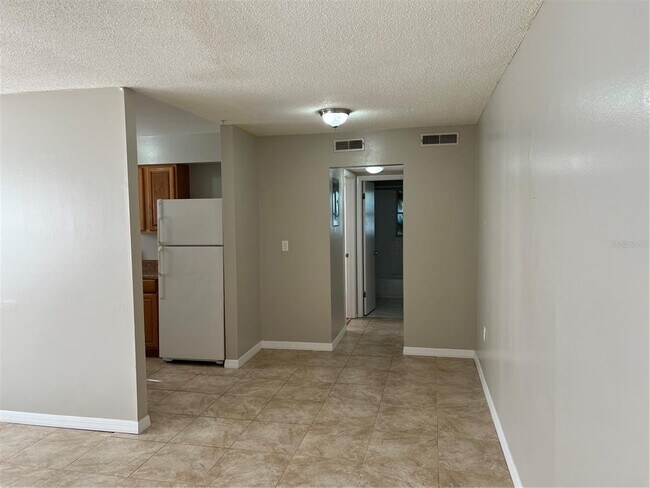 Building Photo - 955 Knox McRae Dr