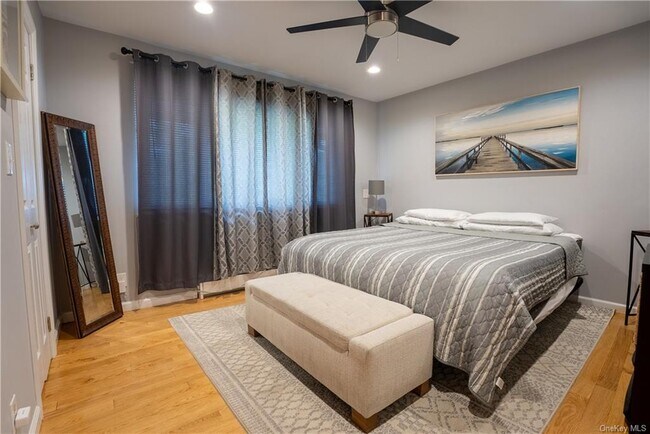 Building Photo - 204 Old Country Rd