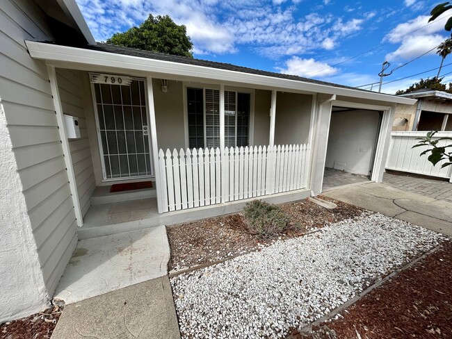 Building Photo - Exceptional Single Family House for Rent!