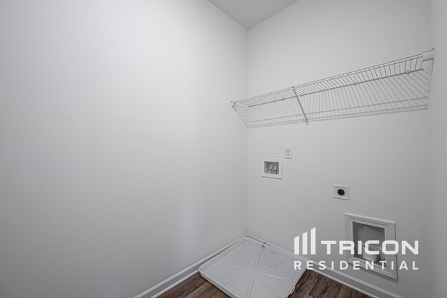 Building Photo - 135 Chapel Meadow Ln SW