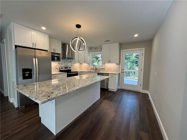 Building Photo - 2772 Spring Creek Pl SE