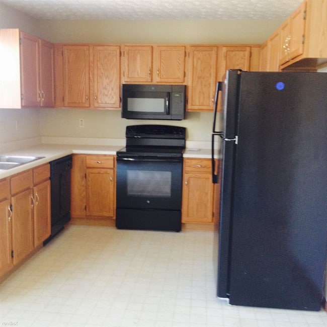 Building Photo - 2 br, 1.5 bath  - 7605 Stonebridge Golf Dr