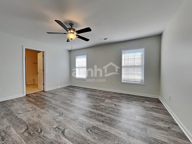 Building Photo - 6956 Holliday Park Ln