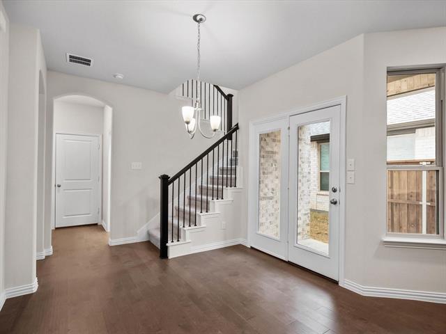 Building Photo - 2036 Almassera Dr