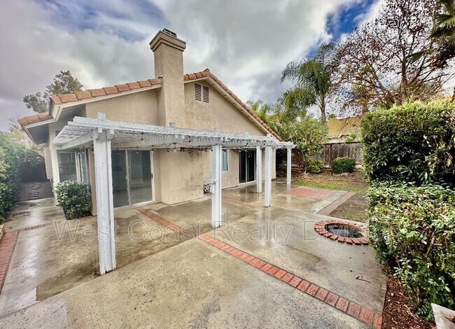 Building Photo - 27573 Dandelion Ct