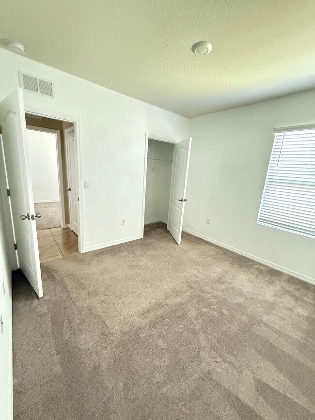 Building Photo - 800 Brooklet Dr