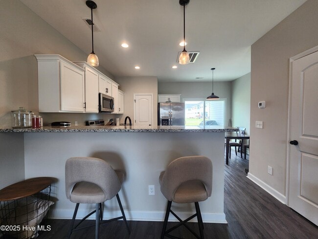 Building Photo - 76 Catalina Cir