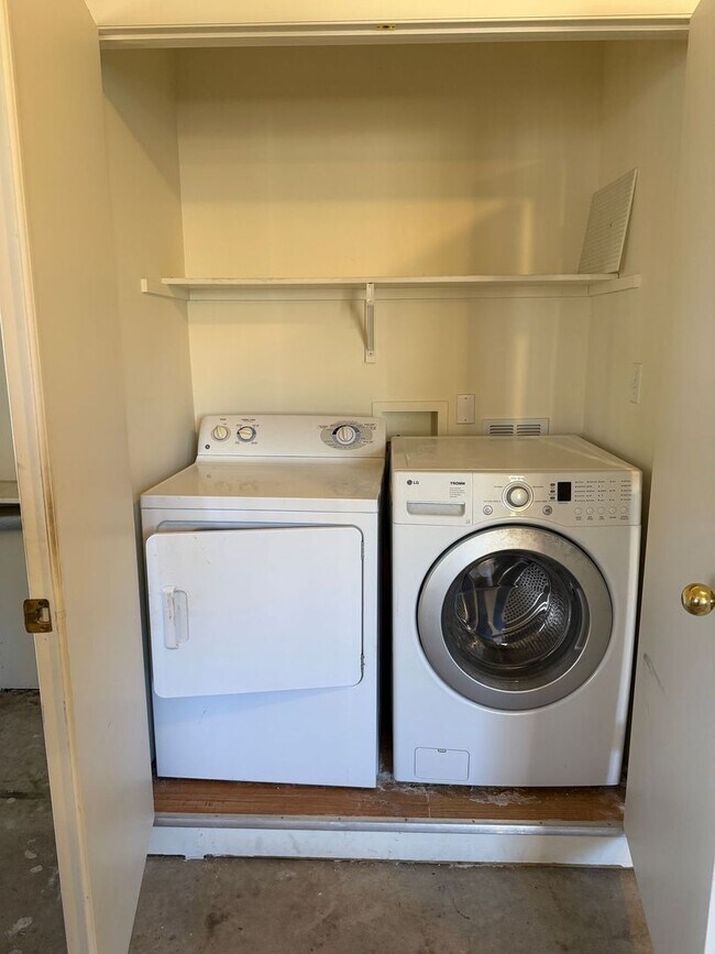 Building Photo - Open and Bright 3BD Home in Desirable Boulder Neighborhood