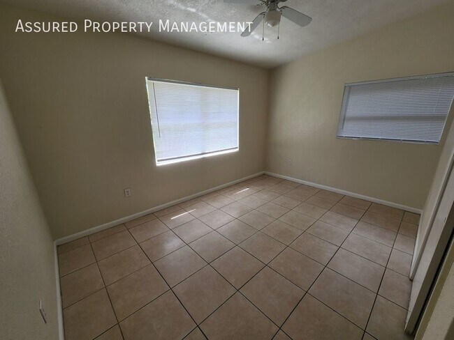 Building Photo - 5816 Wolf Rd