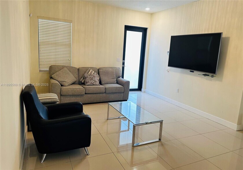 Building Photo - 7855 NW 104th Ave