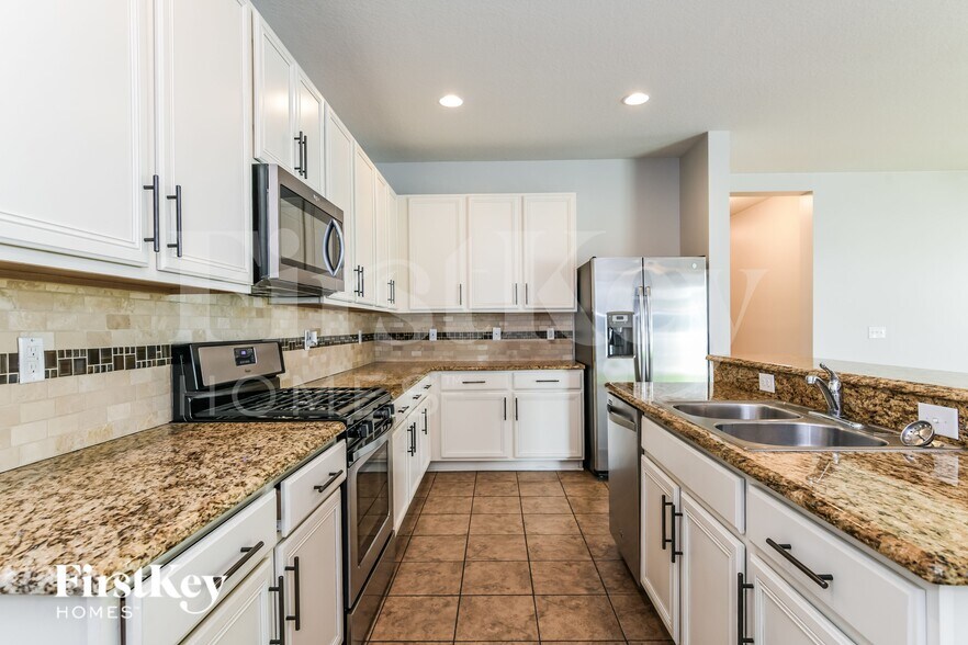 Building Photo - 8009 Atlantic Puffin Street