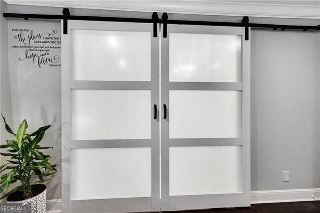 Building Photo - 54 Basswood Cir NE