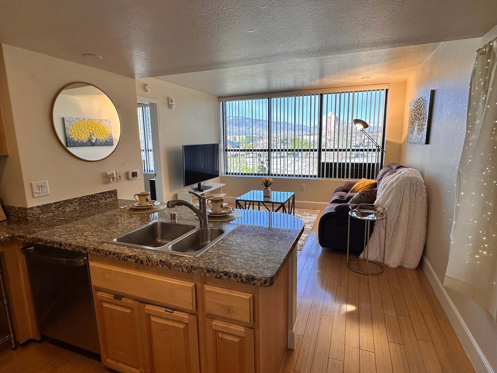 Building Photo - 450 N Arlington Ave