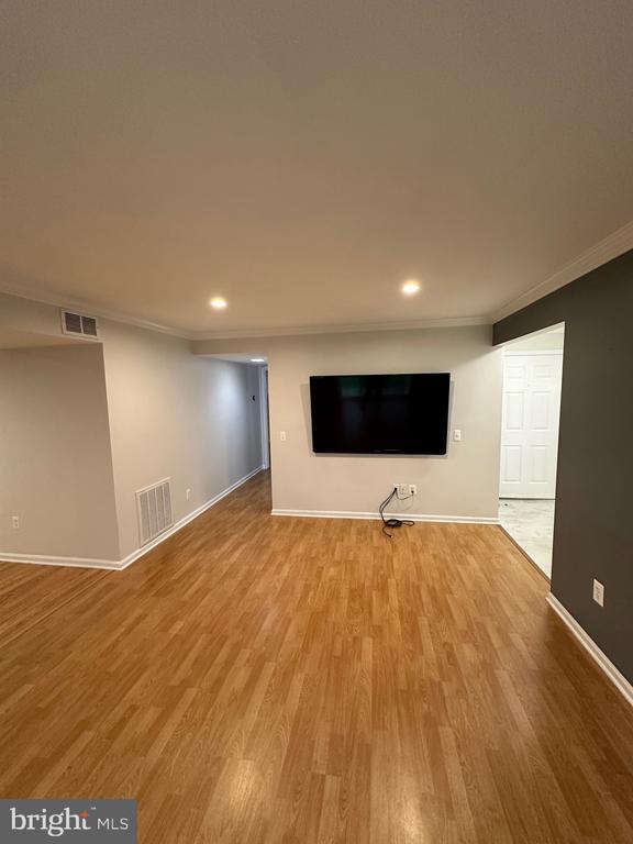 Building Photo - 115 Prosperity Ave SE