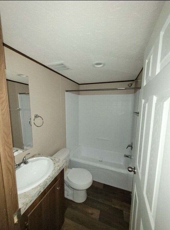 Building Photo - NOW ACCEPTING APPLICATIONS: Madison Co- Colbert, GA- Three Bedroom and Two Bathroom Manufactured ...