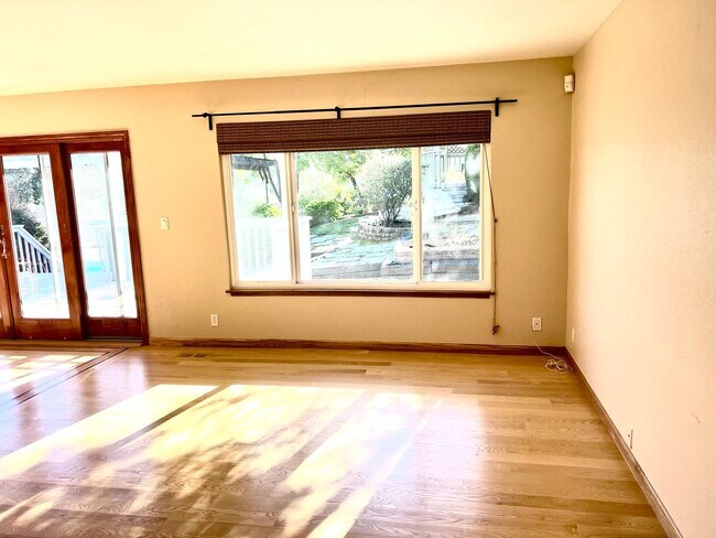 Building Photo - Almaden Valley Ranchette on 1+ Acre | Pool, Horse Property & Views