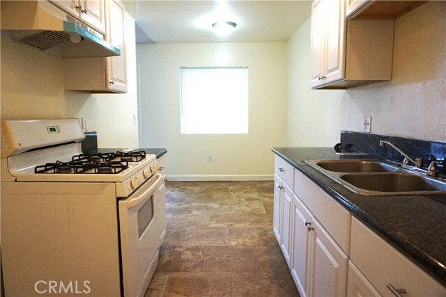 Building Photo - 10553 Poplar St