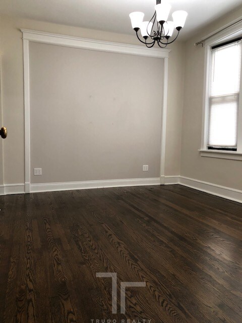 Building Photo - 1949 W Grace St