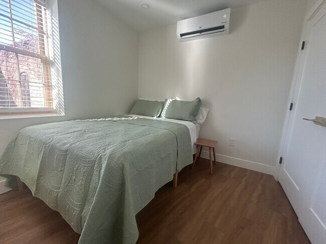 Building Photo - 110 Hotel St