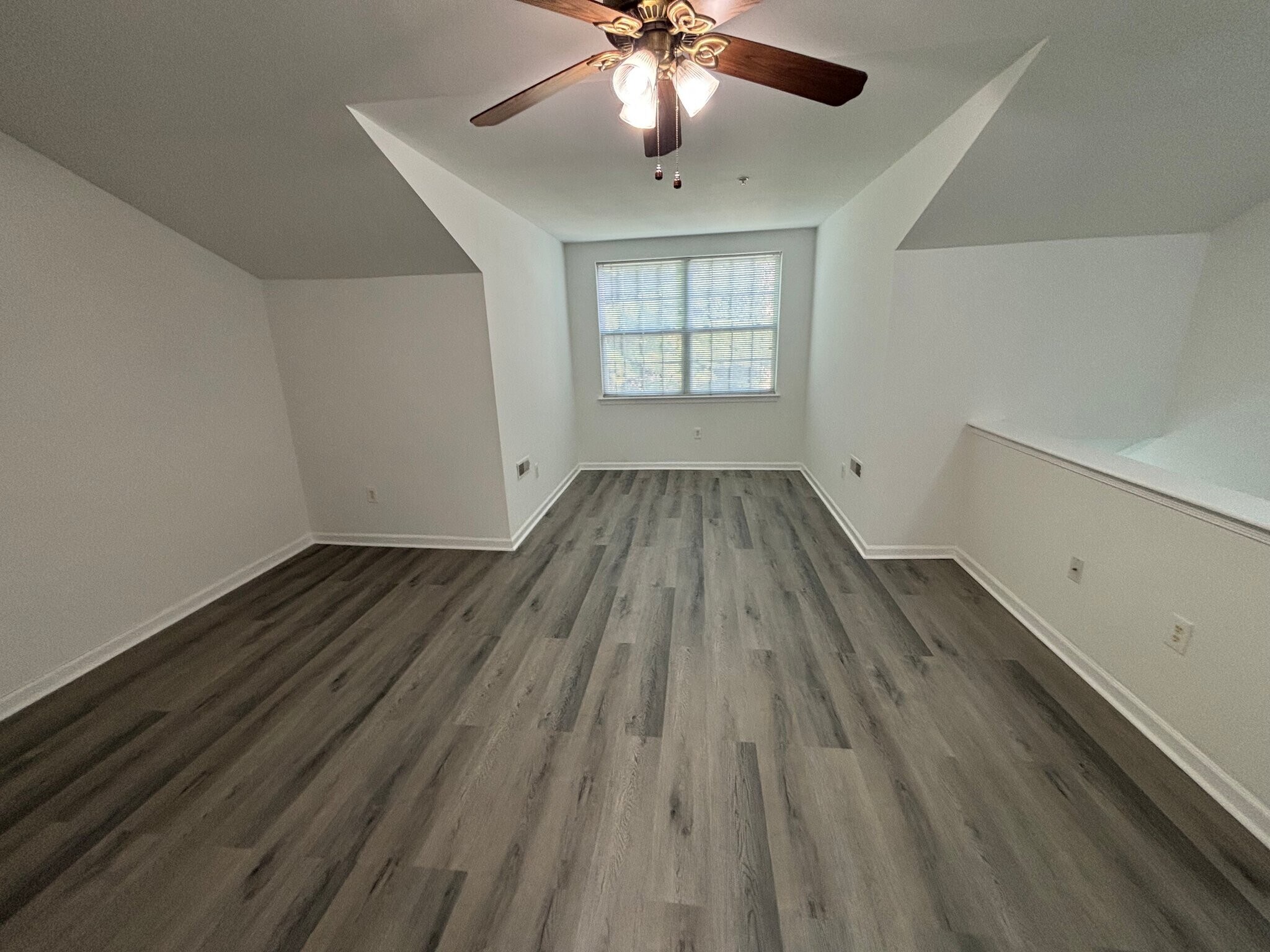 Building Photo - 9780 Bon Haven Ln