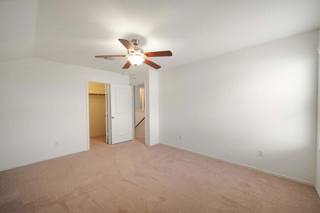 Building Photo - 820 Kates Way