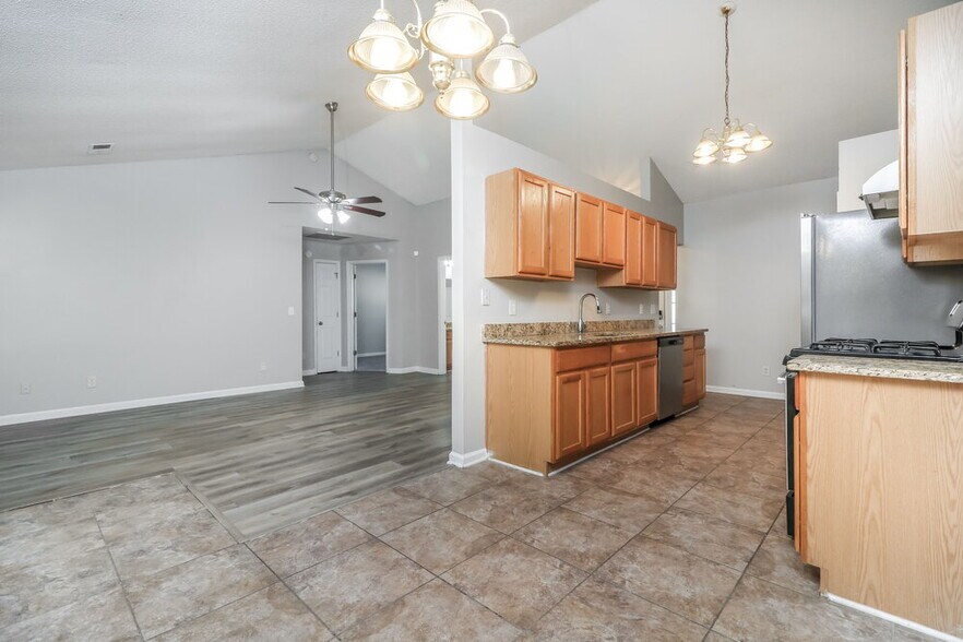 Building Photo - 75 Pooles Bend Ct