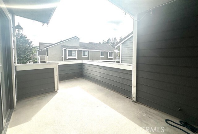 Building Photo - 11 Bridle Ln