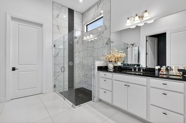 Building Photo - 10195 SW Latium Wy