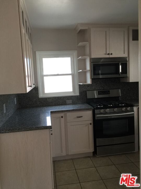 Building Photo - 4425 Victoria Park Pl