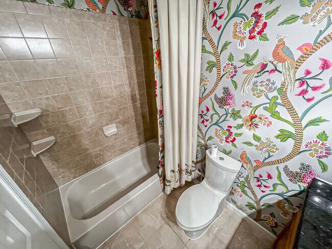 Building Photo - Magnificent 5 Bed 3 Bath Colonial Home Sitting On Massive Lot In Sought After Cabels Mills