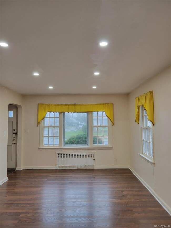 Building Photo - 228 East Ave