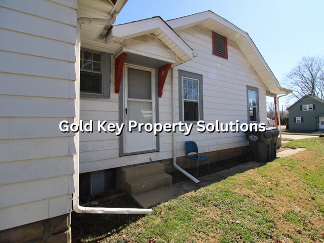 Building Photo - 328-330 E 31st Street