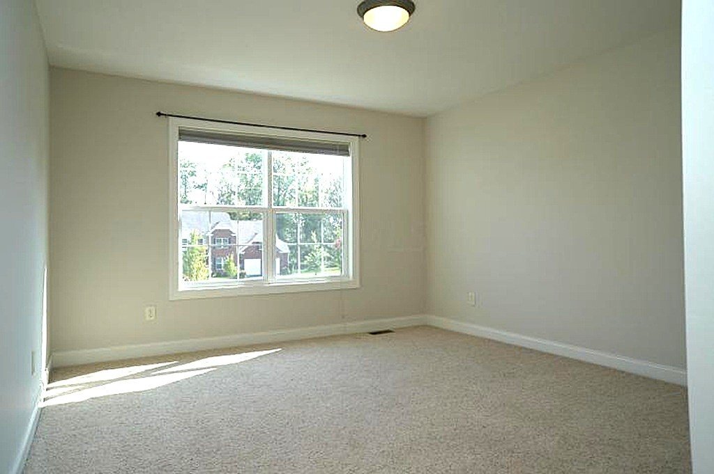 Building Photo - 8616 Maple Leaf Ct