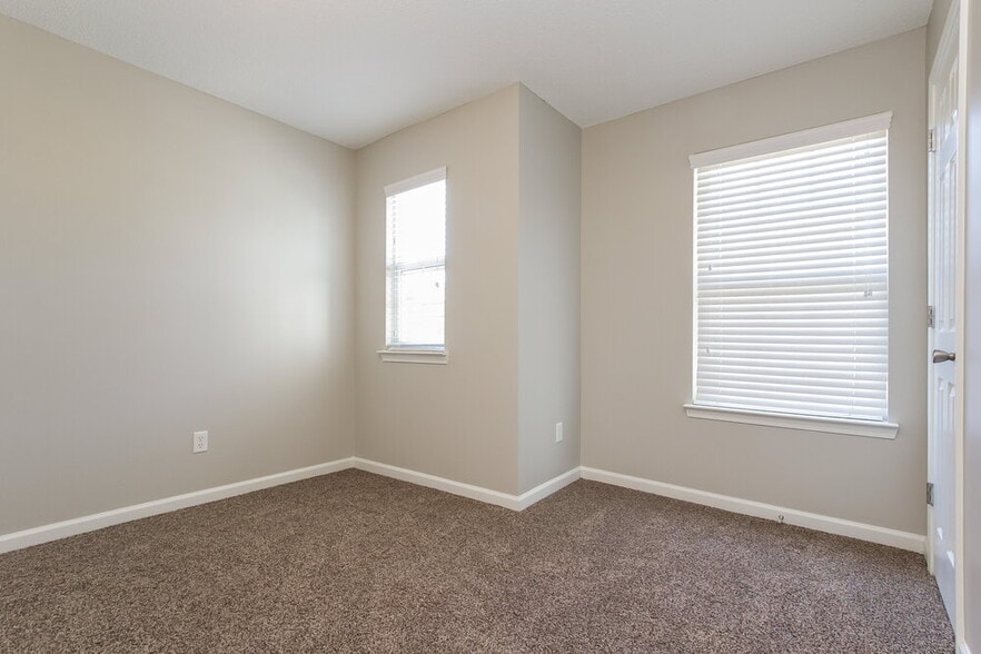 Building Photo - 150 Preserve Dr