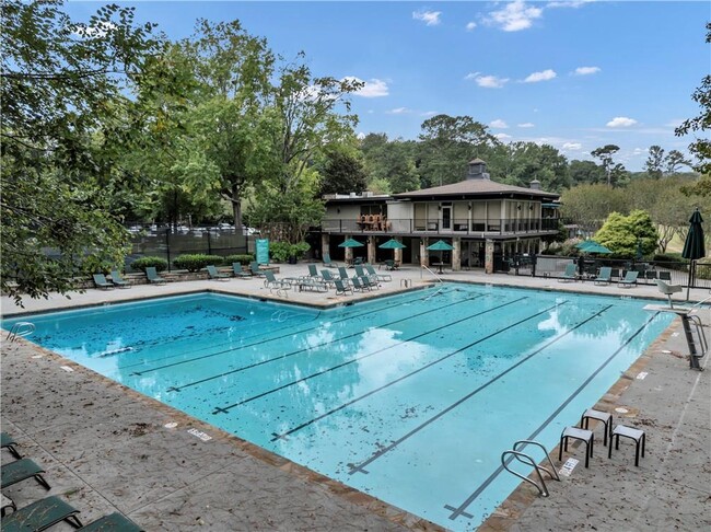 Building Photo - 15 Arpege Way NW