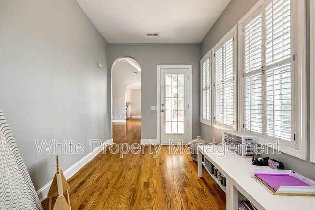 Building Photo - 1126 Blowing Rock Cove
