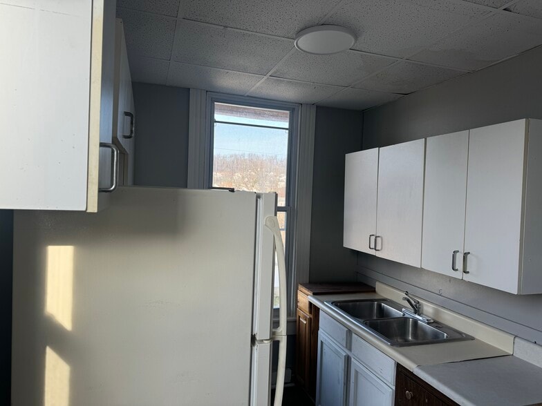 Building Photo - 515 Walnut Ave