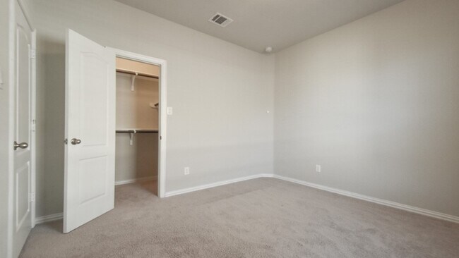 Building Photo - 613 Palmilla St