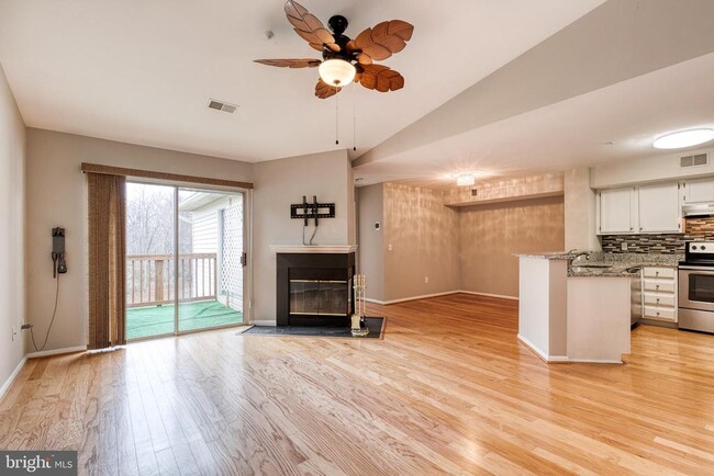 Building Photo - 20 Sandstone Ct