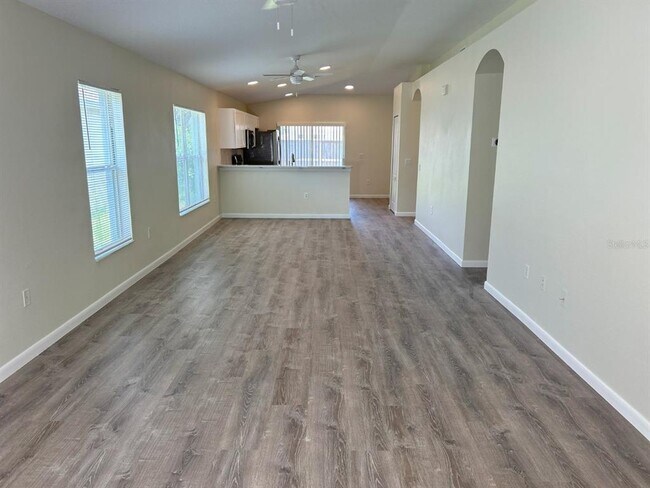 Building Photo - 714 Cristelle Jean Dr