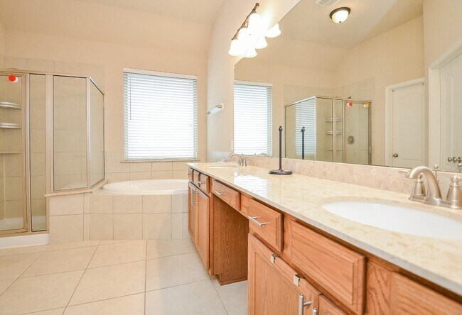 Building Photo - 19634 Travis Cannon Ln